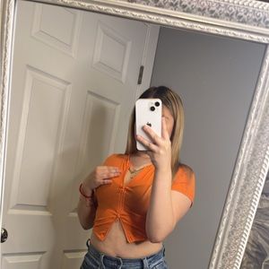 Cute orange shirt 😇